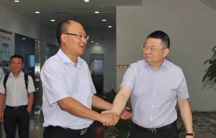 合肥经开区工委书记,管委会杨伟主任一行莅临易事特调研