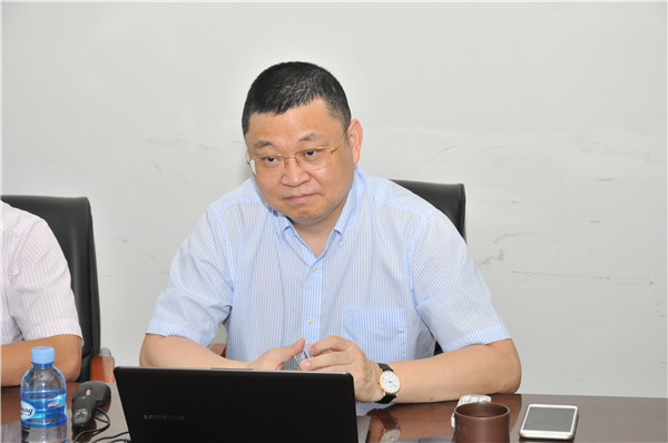 易事特董事长何思模教授