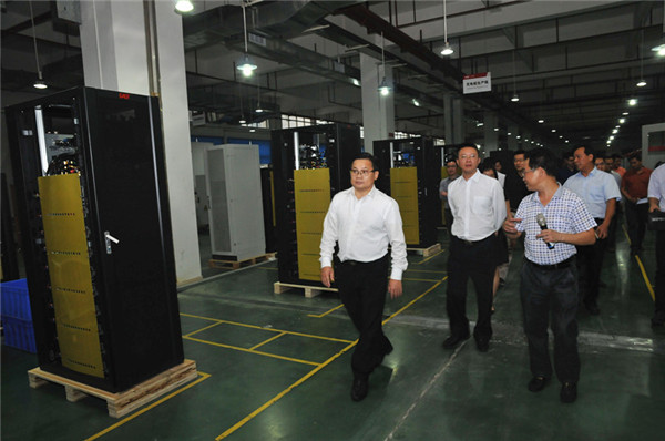 东莞市长安新区管委会书记,镇委书记何绍田一行莅临 易事特调研智慧